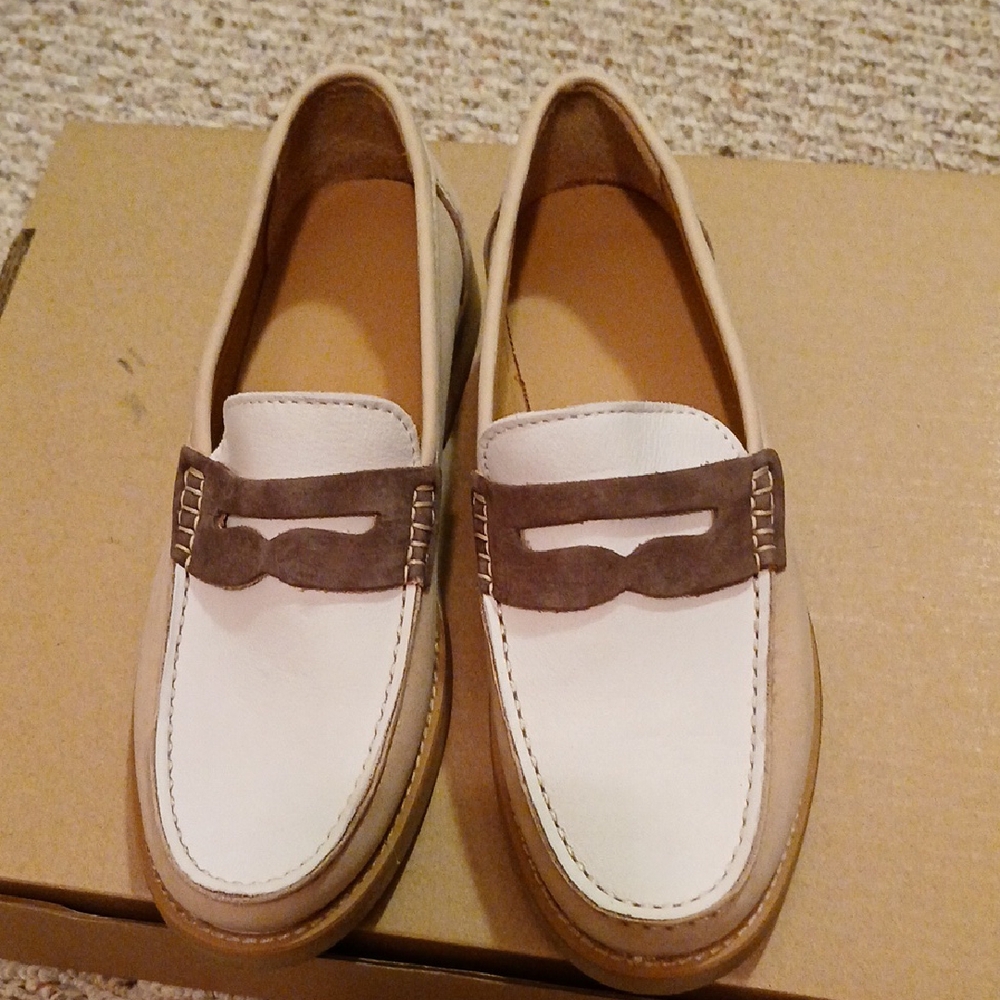 Greats Tan and White Leather Women's Loafers Made In Italy BRAND NEW